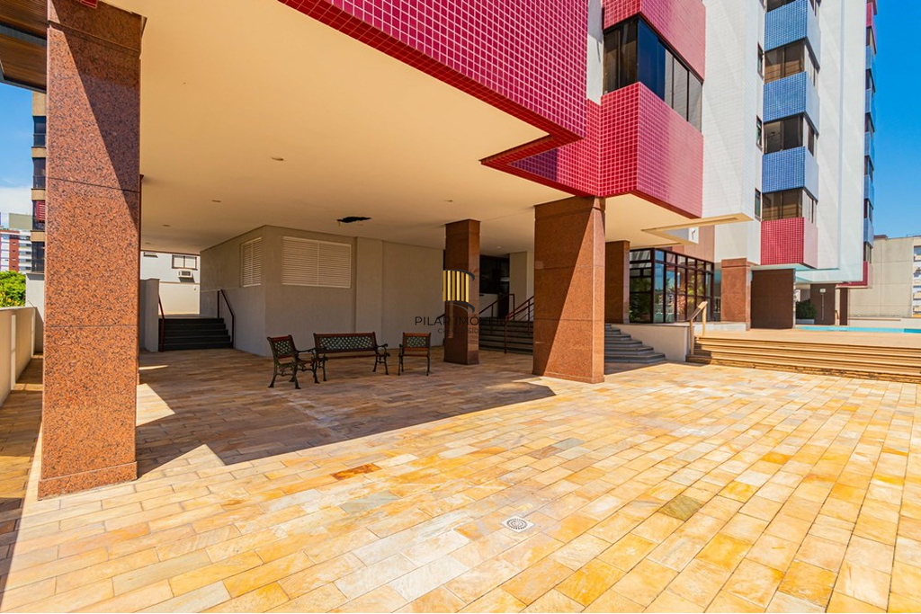 Apartamento 3 dormitórios no bairro Menino Deus