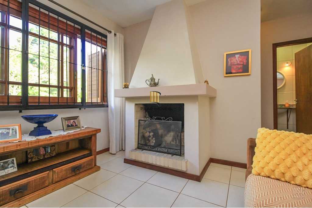 Casa 3 dormitórios no bairro Ipanema