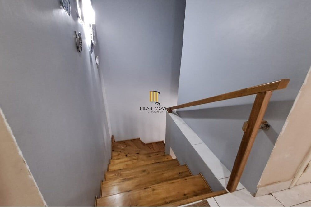 Casa 3 dormitórios no bairro Jardim Algarve