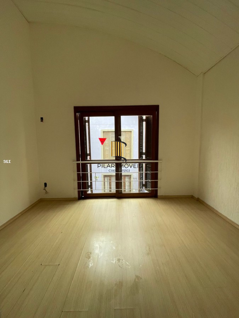 Casa 2 dormitórios no bairro Jardim do Salso