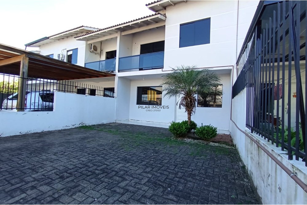 Casa 2 dormitórios no bairro Centro