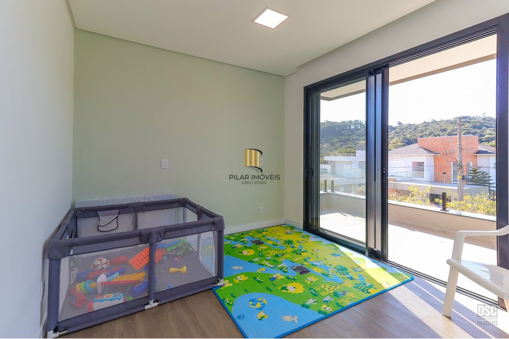 Casa de Condomínio 5 dormitórios no bairro Vila Nova