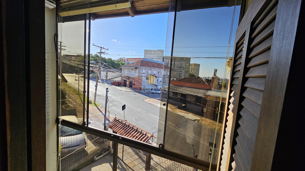 Casa 4 dormitórios no bairro Santo Antônio