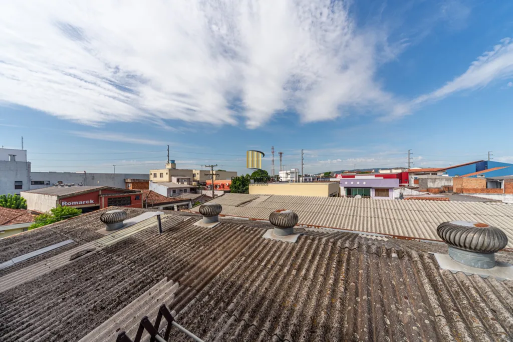 Casa 4 dormitórios no bairro Sarandi