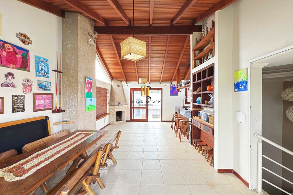 Casa de Condomínio 3 dormitórios no bairro Hípica