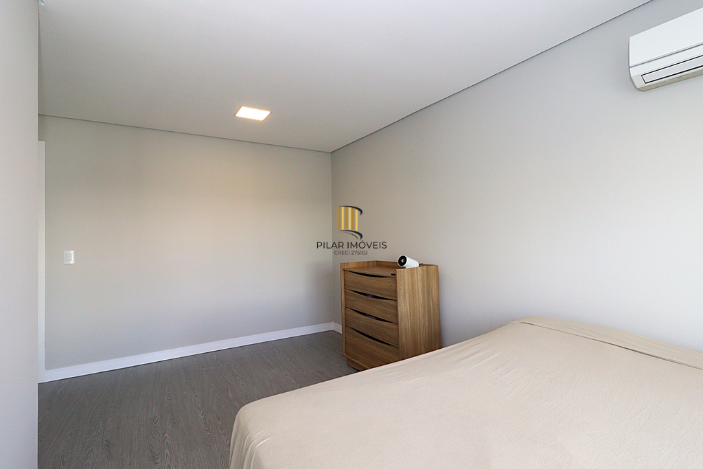 Casa de Condomínio 3 dormitórios no bairro São Sebastião