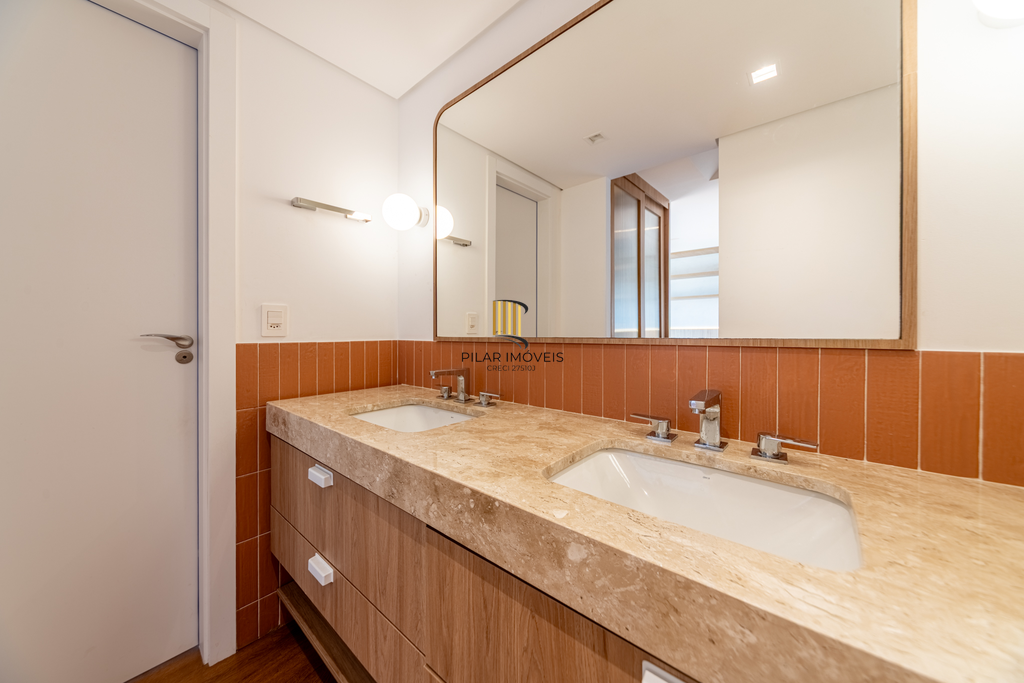 Apartamento 3 dormitórios no bairro Petrópolis