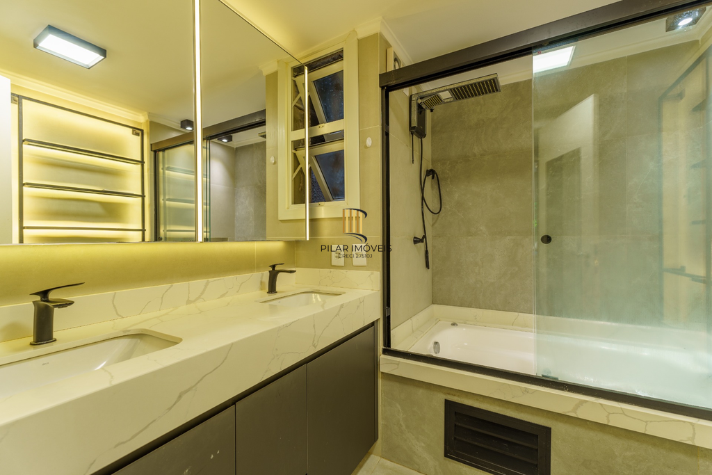 Apartamento 3 dormitórios no bairro Petrópolis