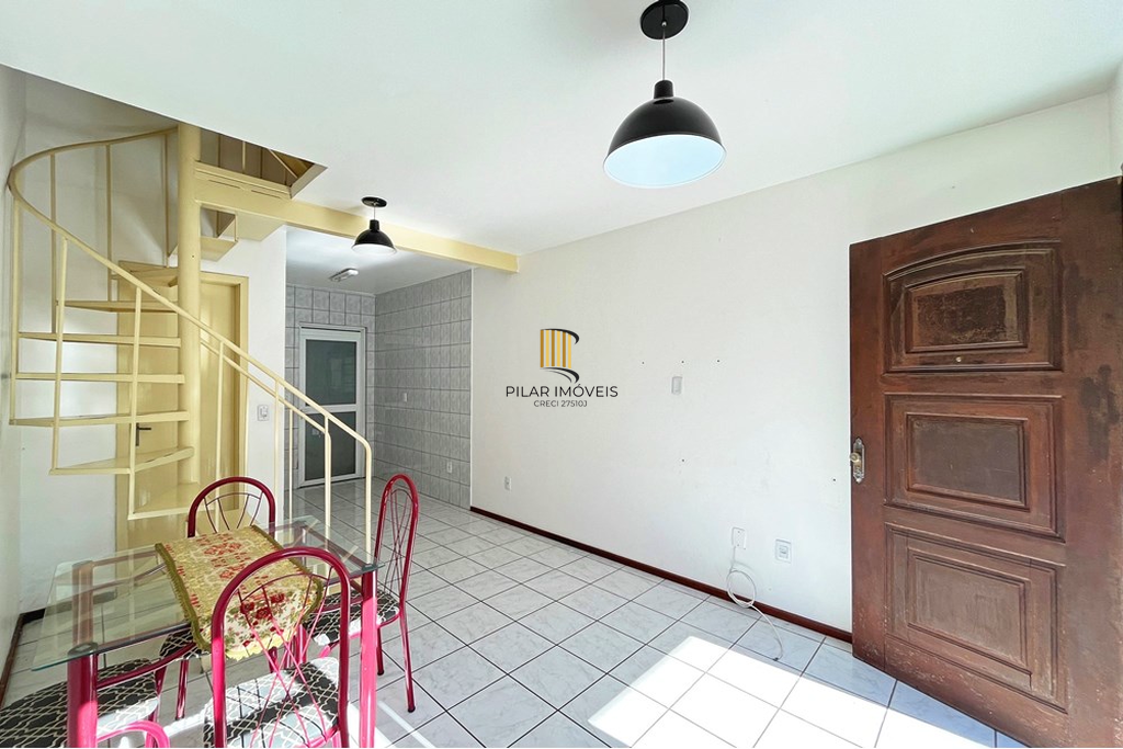Casa de Condomínio 2 dormitórios no bairro Vila Nova