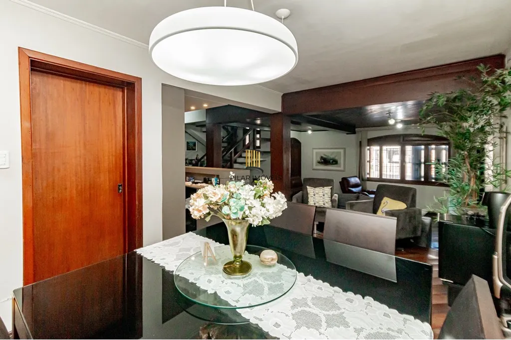 Casa 4 dormitórios no bairro Jardim Planalto