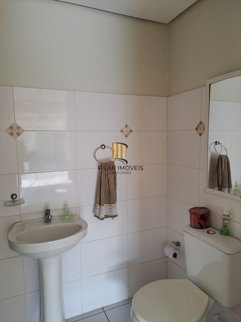 Casa 4 dormitórios no bairro Cristal