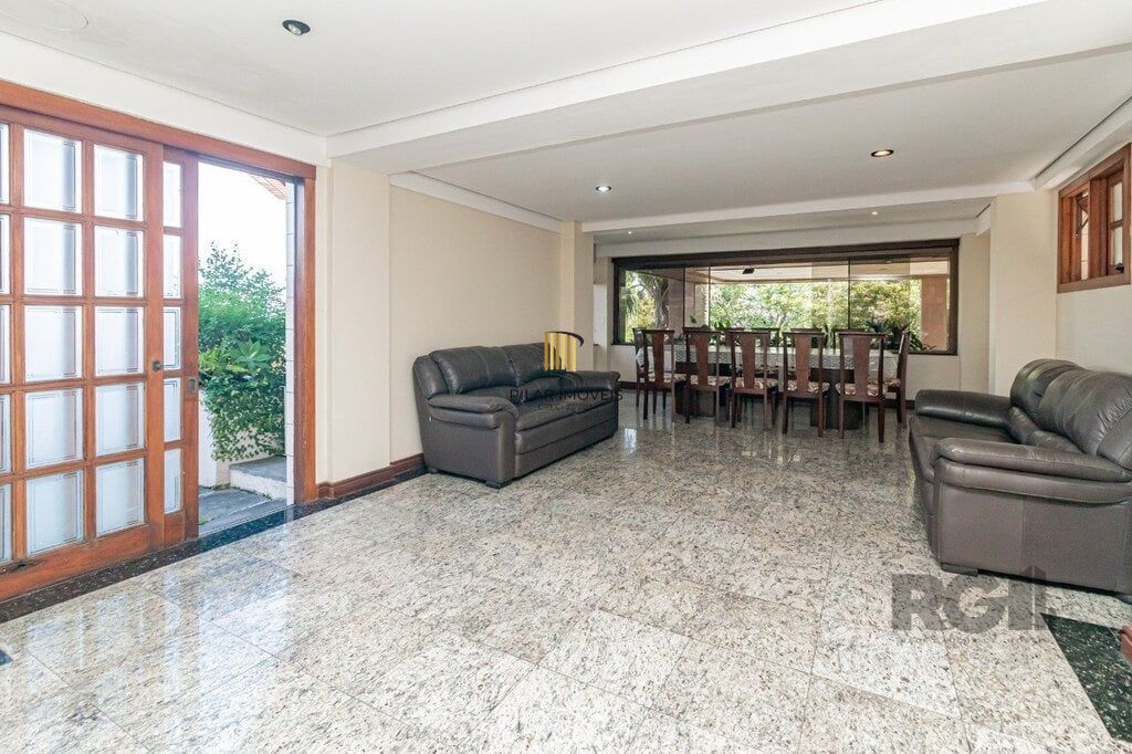 Apartamento 3 dormitórios no bairro Menino Deus