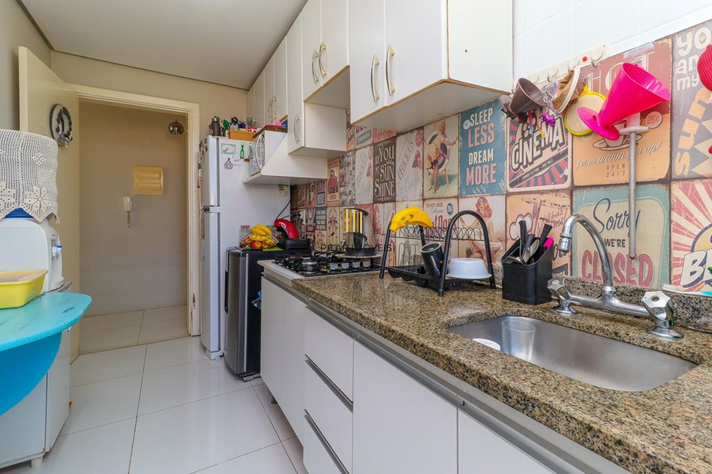 Apartamento 2 dormitórios no bairro Cavalhada