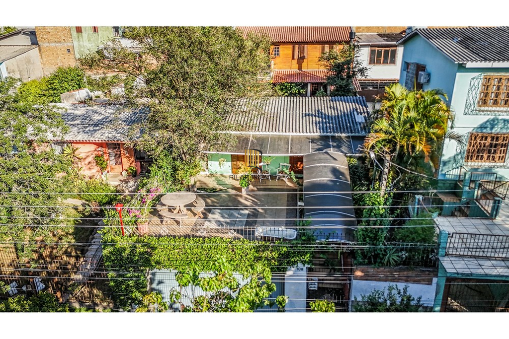 Casa de Condomínio 4 dormitórios no bairro Santa Tereza