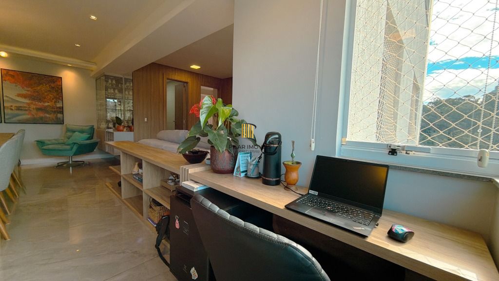 Apartamento 2 dormitórios no bairro Jardim Carvalho