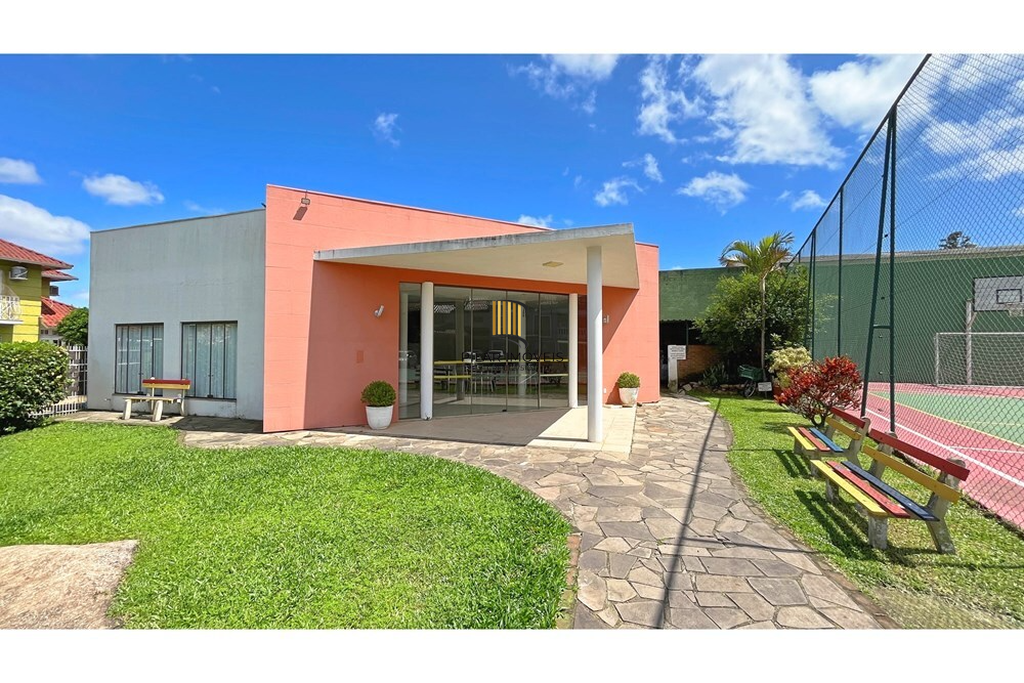 Casa de Condomínio 3 dormitórios no bairro Cavalhada