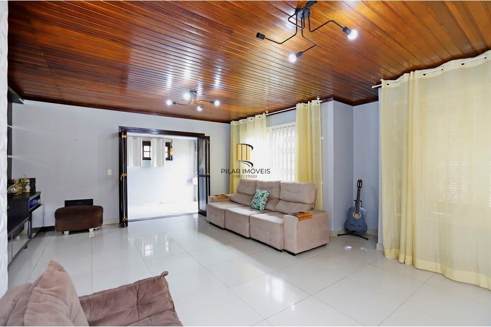 Casa 3 dormitórios no bairro Rubem Berta