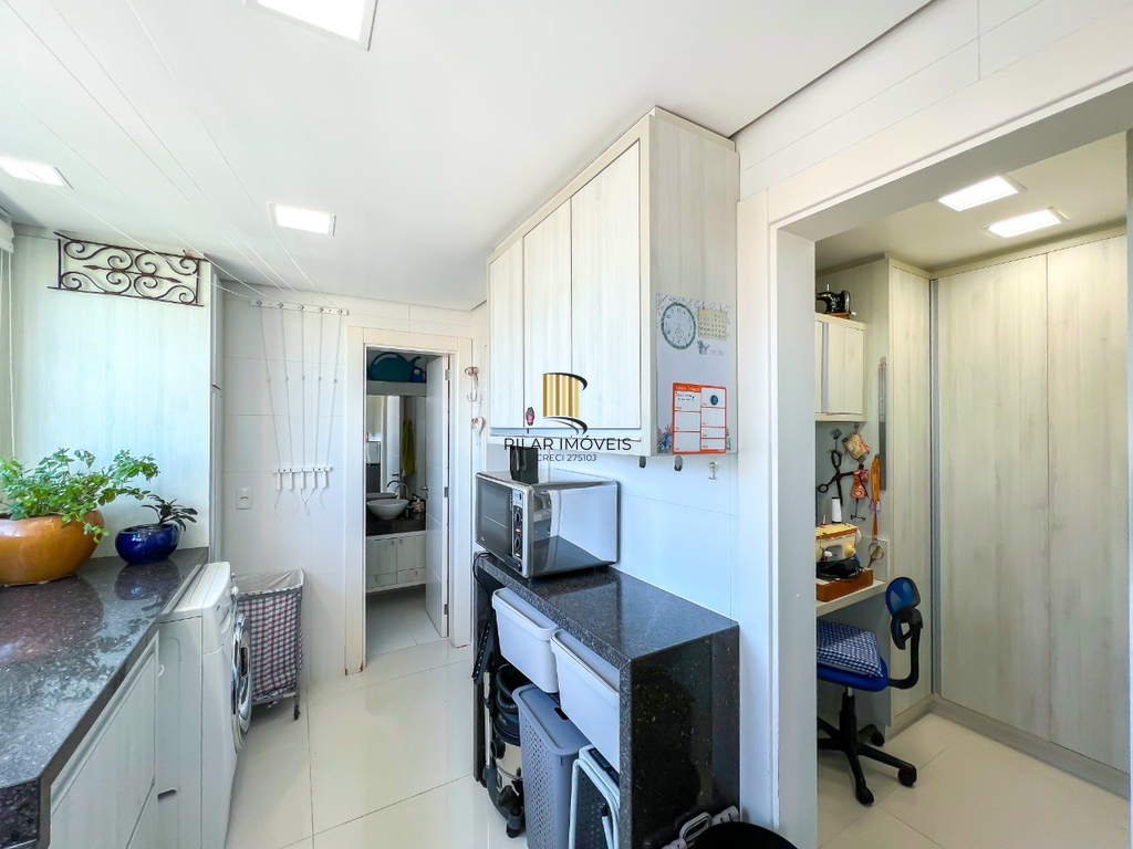 Apartamento 4 dormitórios no bairro Bela Vista