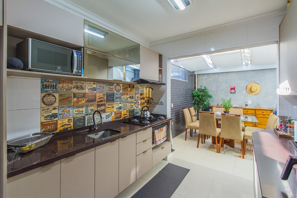 Casa 2 dormitórios no bairro Fátima