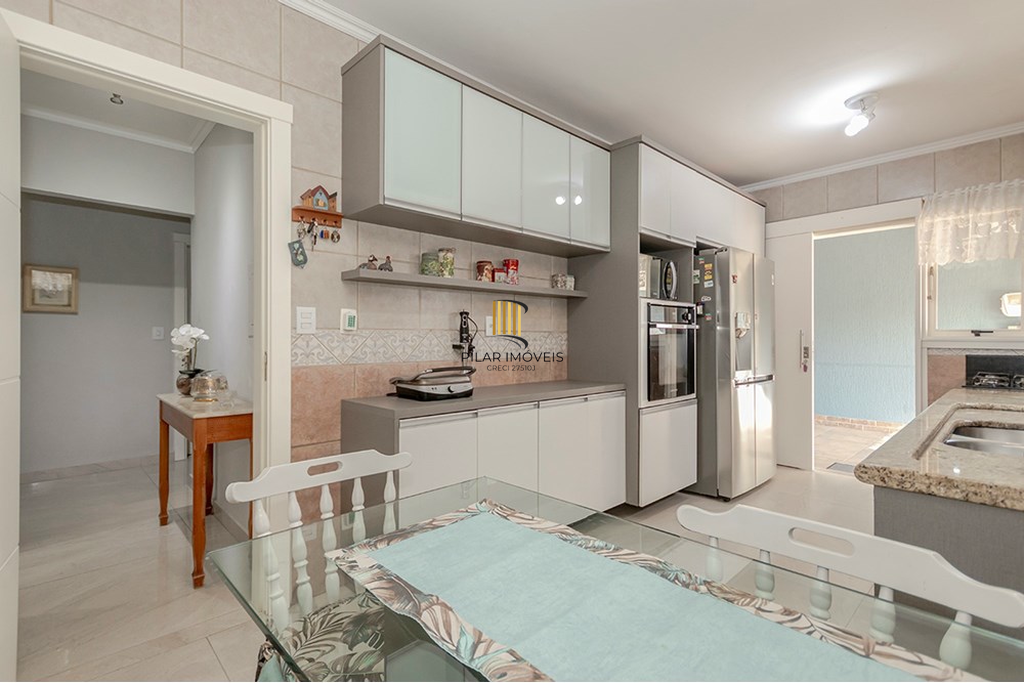 Casa 3 dormitórios no bairro Sarandi