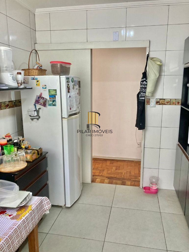 Apto de 03 dorm com box escriturado, frente, sol da manhã