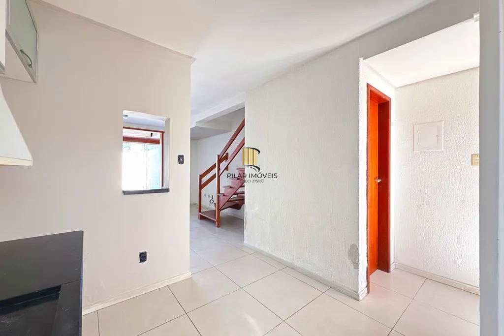 Casa 3 dormitórios no bairro Guarujá