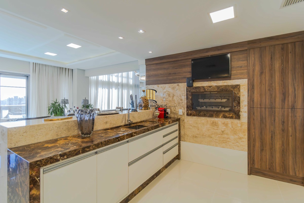 Apartamento 4 dormitórios no bairro Jardim Europa