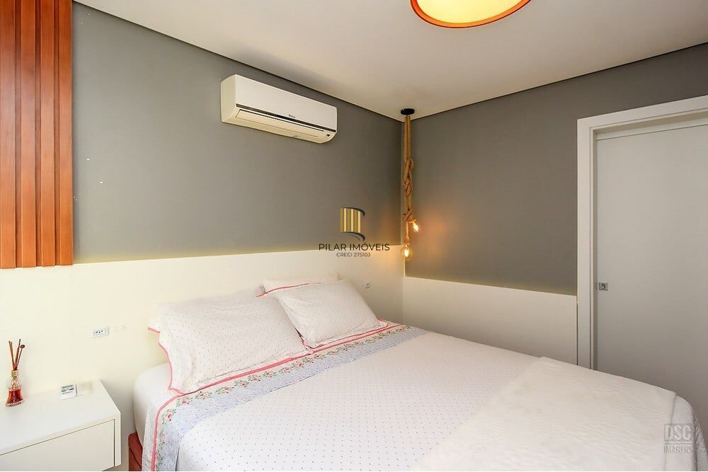 Casa 3 dormitórios no bairro Ipanema