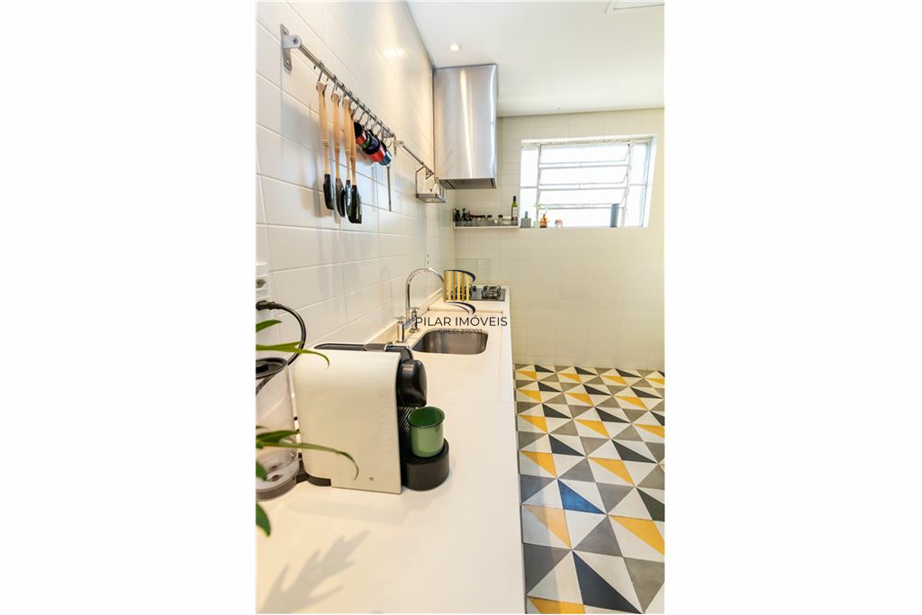 Apartamento 2 dormitórios no bairro Humaitá