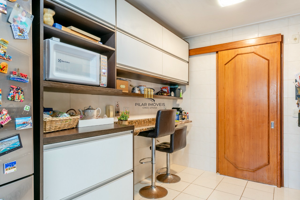 Apartamento 3 dormitórios no bairro Mont Serrat