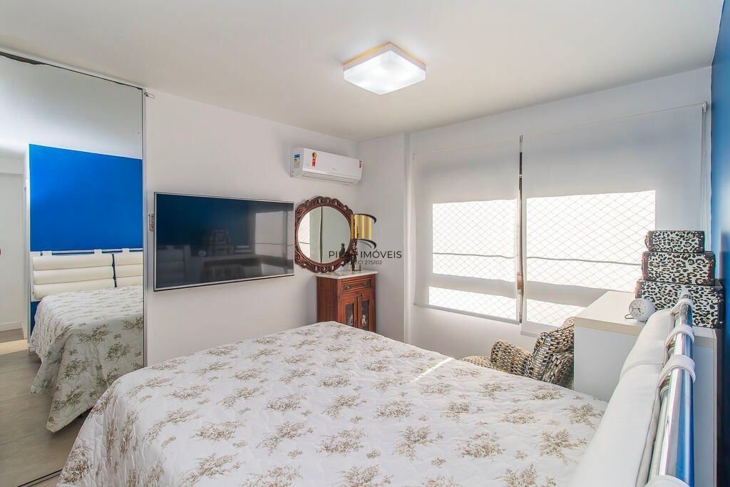 Apartamento 3 dormitórios no bairro Menino Deus