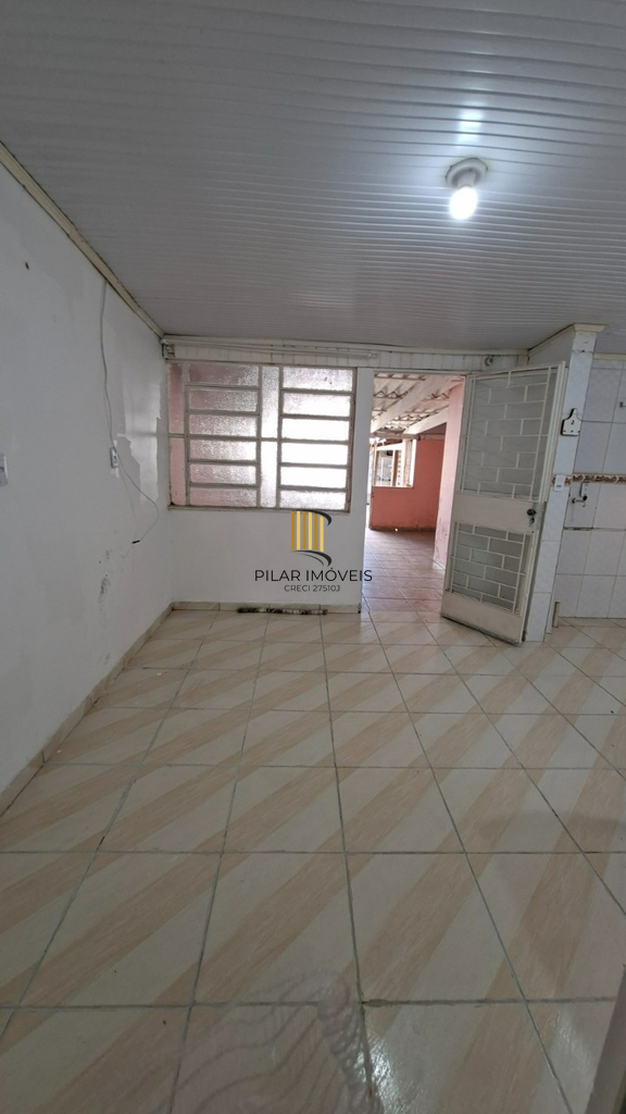 Casa 2 dormitórios no bairro Costa e Silva