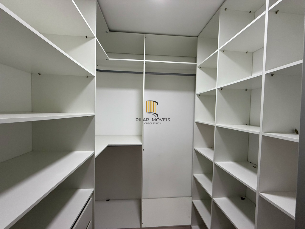 Cobertura 3 dormitórios no bairro Petrópolis