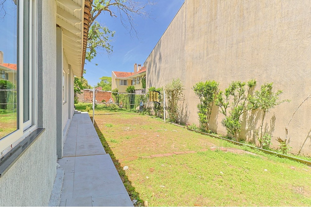 Casa 3 dormitórios no bairro Ipanema