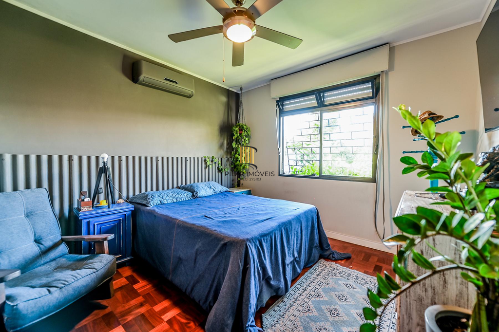 Casa 3 dormitórios no bairro Nonoai