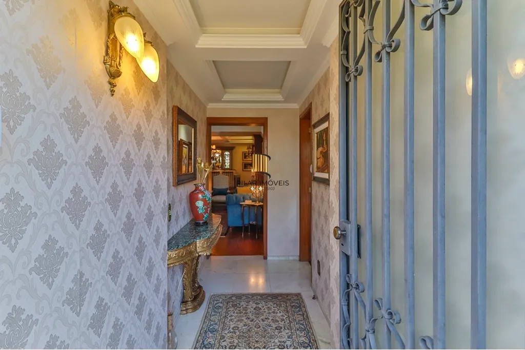 Casa 4 dormitórios no bairro Três Figueiras