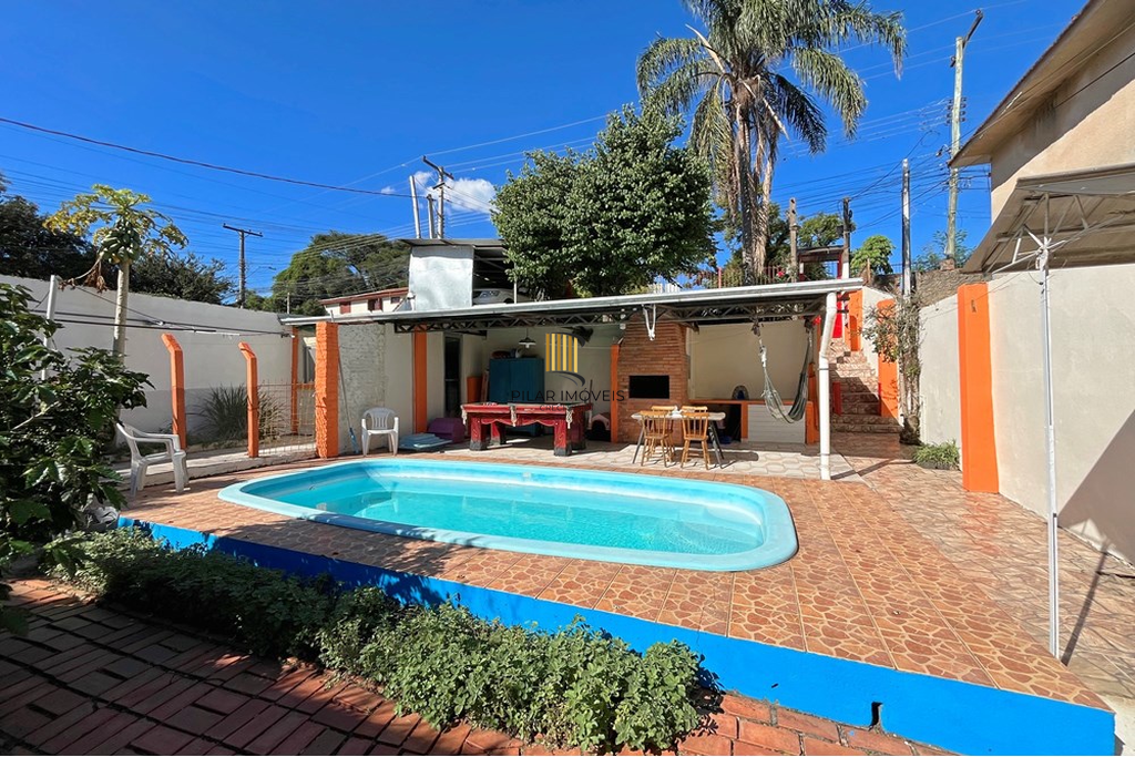 Casa 4 dormitórios no bairro Cristal