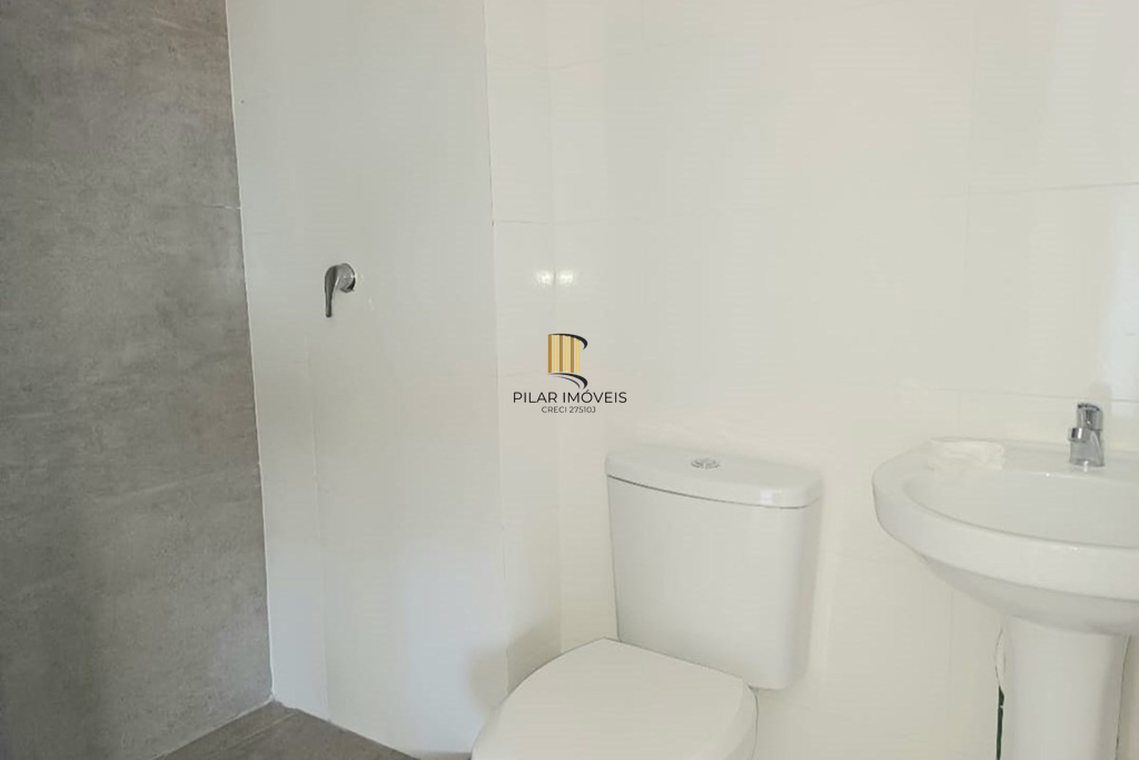 Apartamento 2 dormitórios no bairro Vila Ipiranga