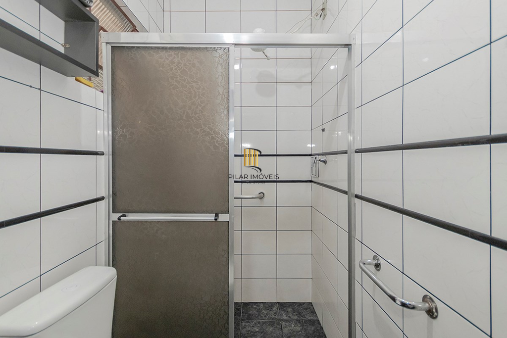 Casa 4 dormitórios no bairro Vila Nova