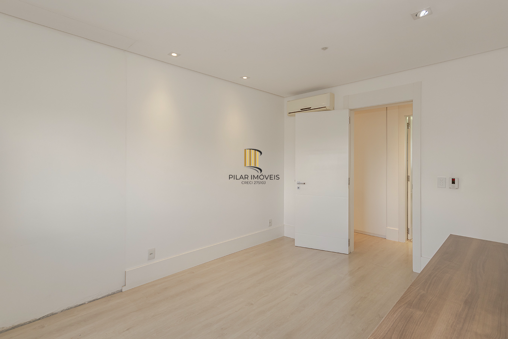 Triplex 3 dormitórios no bairro Bela Vista