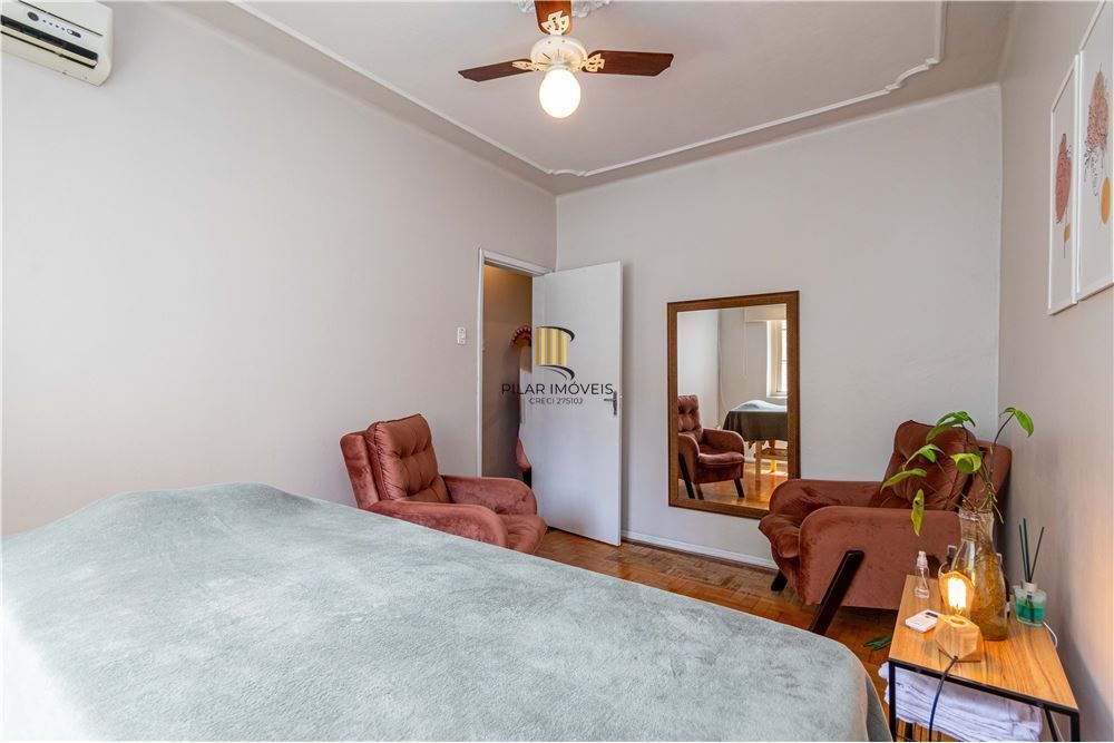 Casa 4 dormitórios no bairro Petrópolis