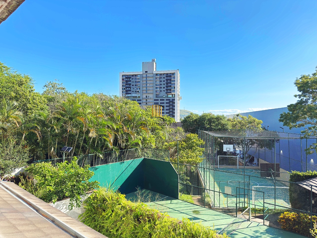 Casa de Condomínio 3 dormitórios no bairro Jardim Carvalho