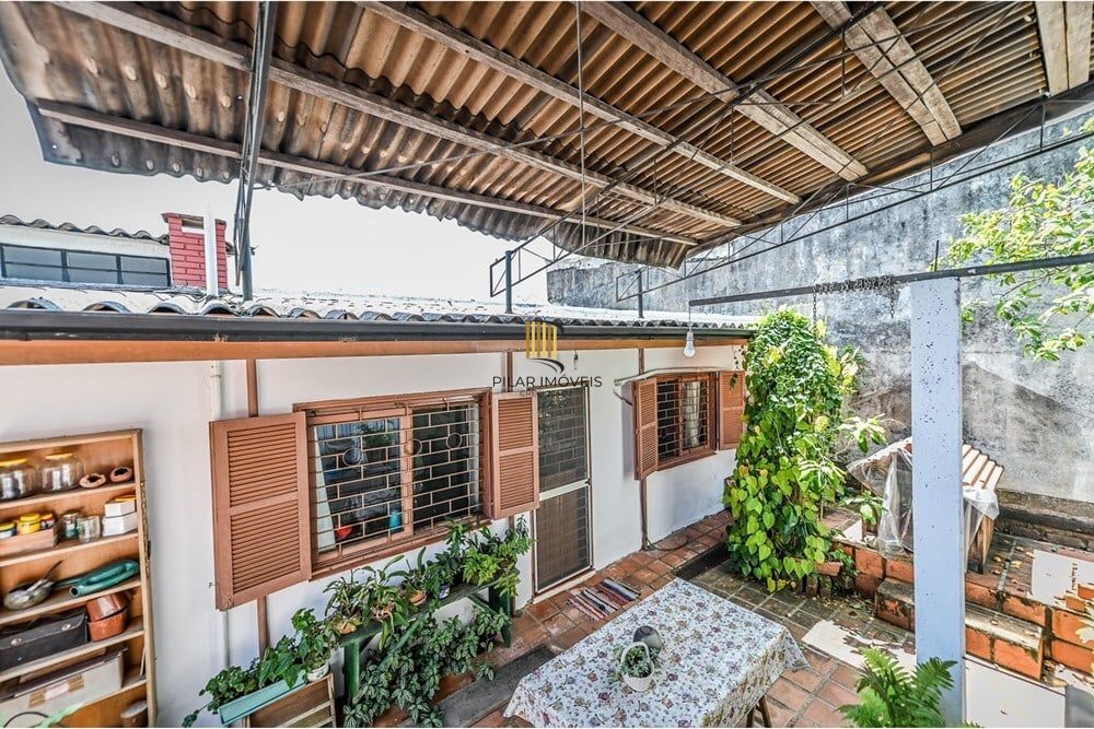 Casa de Condomínio 4 dormitórios no bairro Santa Tereza