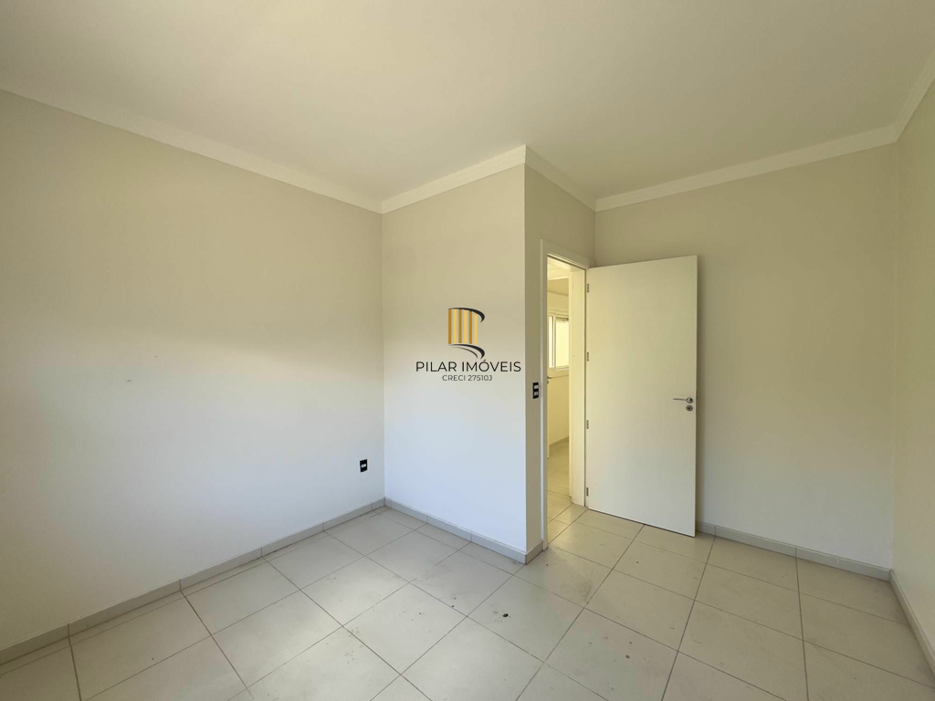 Casa de Condomínio 2 dormitórios no bairro Olaria