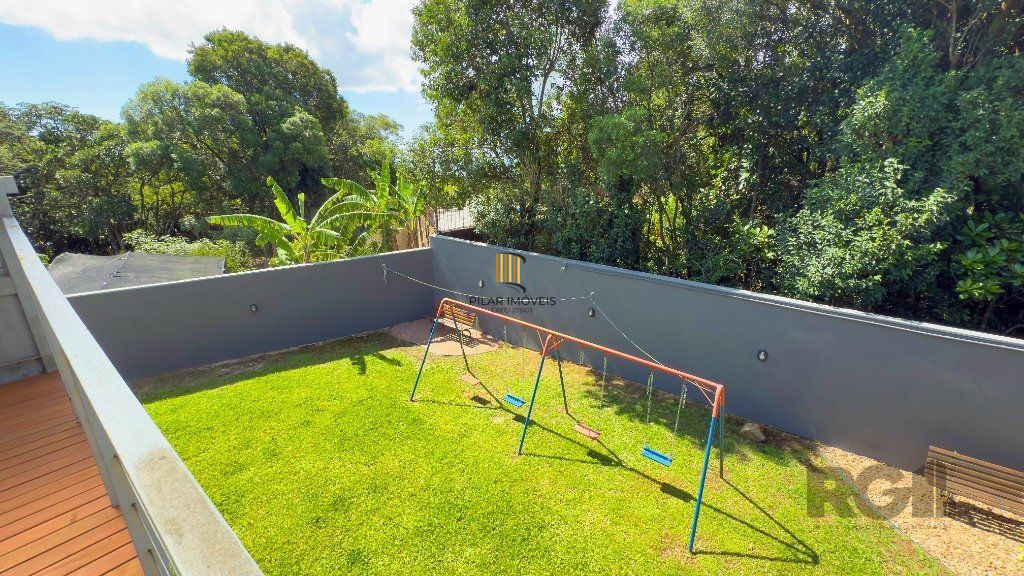 Casa 3 dormitórios no bairro Teresópolis