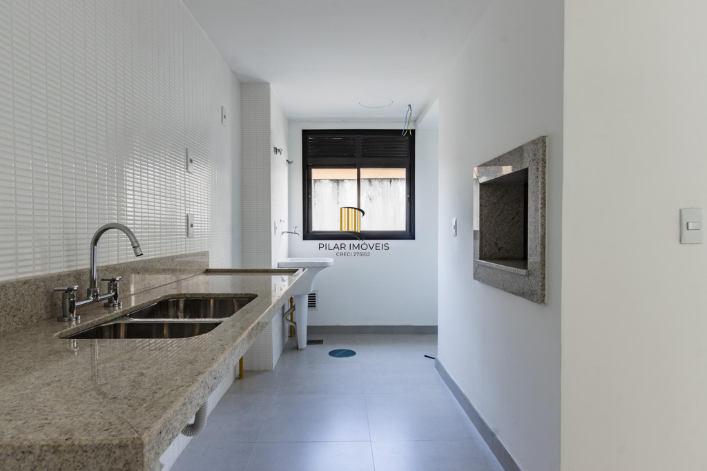 Apartamento 2 dormitórios no bairro Menino Deus