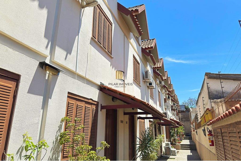 Casa de Condomínio 2 dormitórios no bairro Tristeza