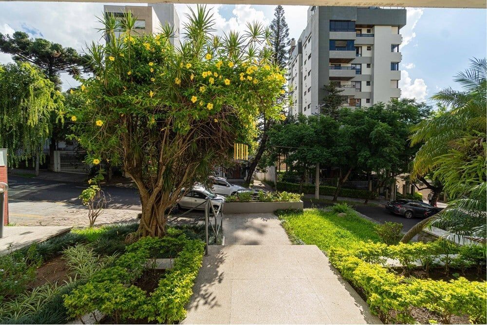 Apartamento 4 dormitórios no bairro Auxiliadora