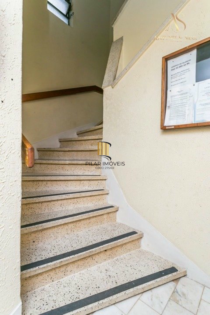 Apartamento 2 dormitórios no bairro Vila Ipiranga