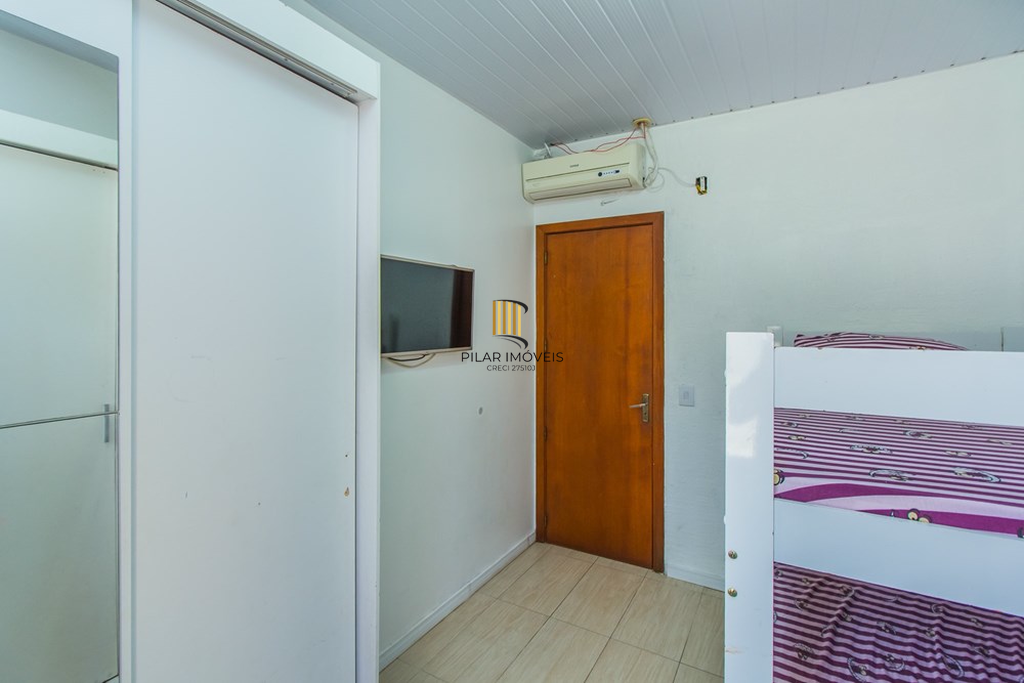 Casa de Condomínio 3 dormitórios no bairro Olaria